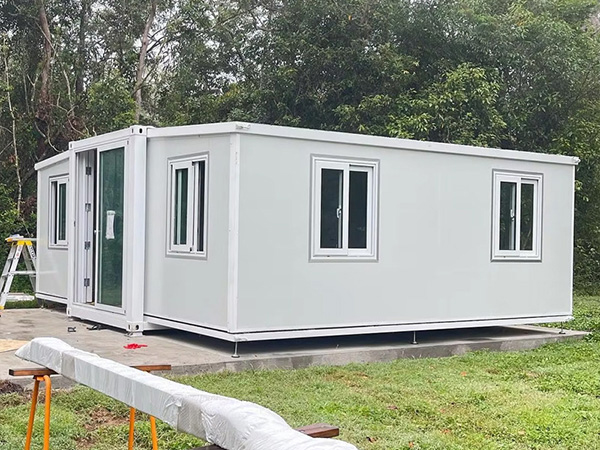 تواصل شركة Shandong Hessne Integrated House Co., Ltd. قيادة الابتكار في حلول الإسكان المعياري